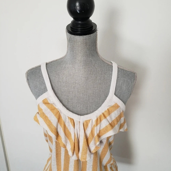 Old Navy Women S Yellow Striped Ruffle Tank Sleeve - Picture 6 of 7